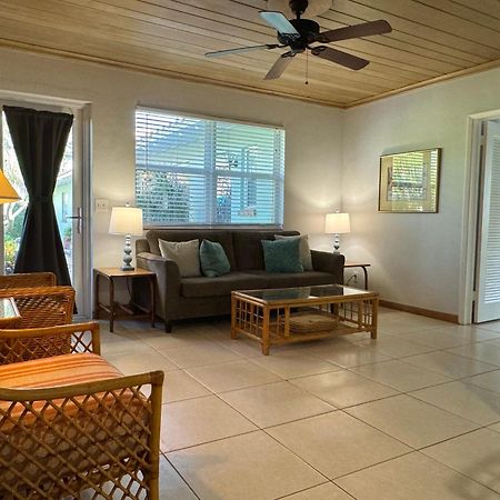 The Grove Beach Condominiums Delray Beach Exterior foto