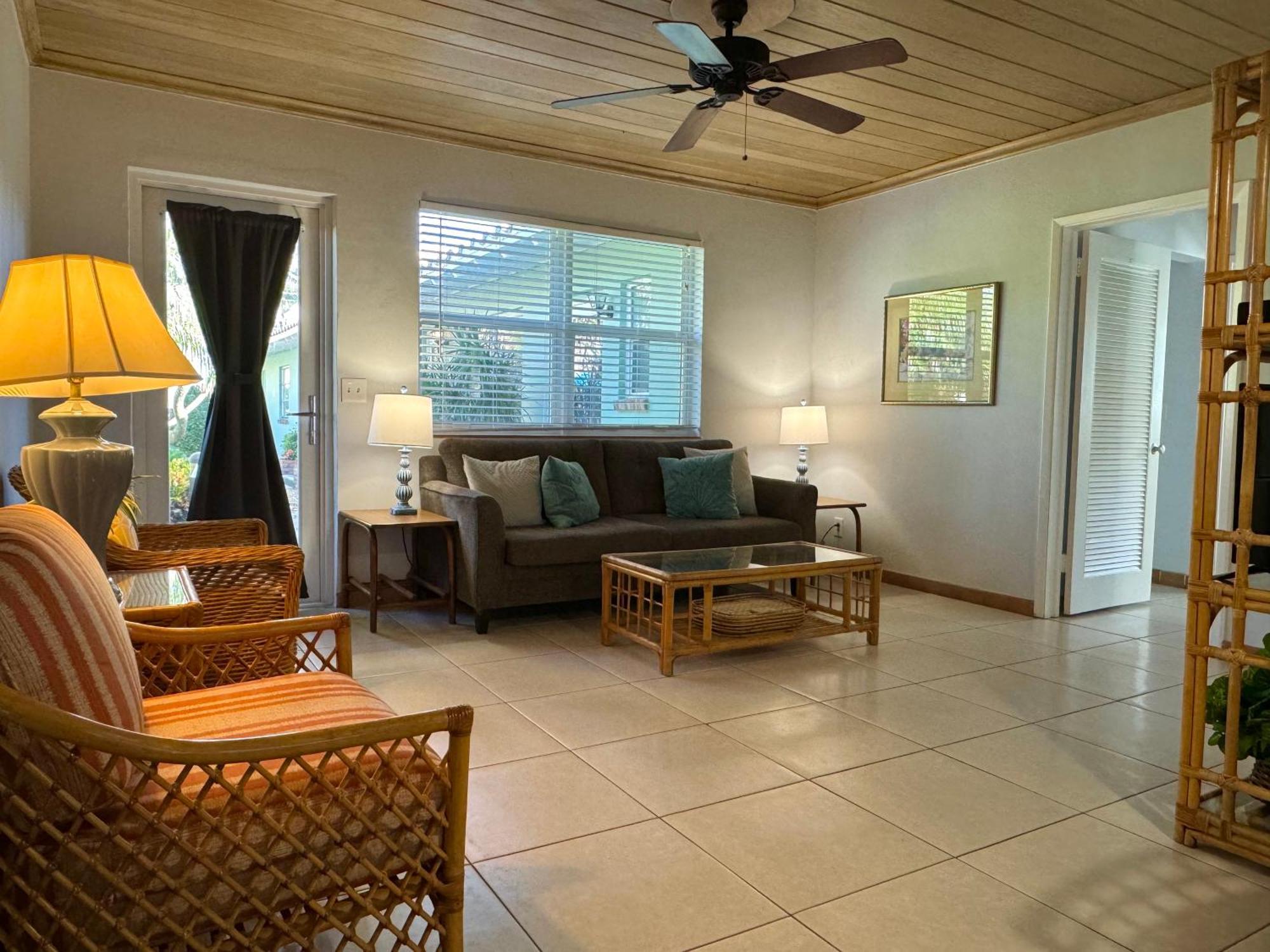 The Grove Beach Condominiums Delray Beach Exterior foto