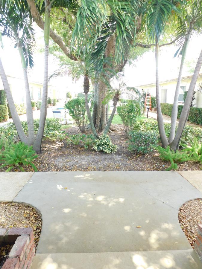 The Grove Beach Condominiums Delray Beach Exterior foto