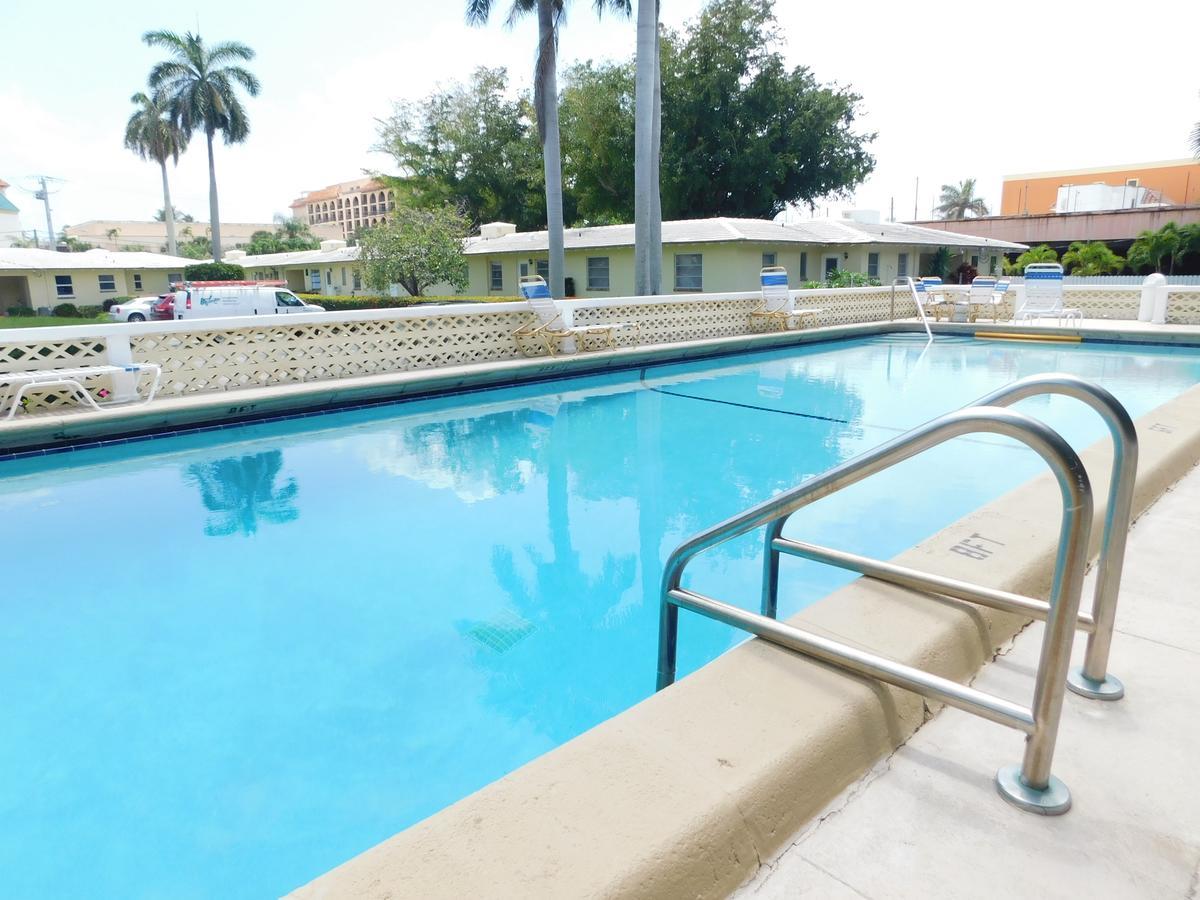 The Grove Beach Condominiums Delray Beach Exterior foto